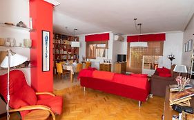 La Casa De Los Lapiceros